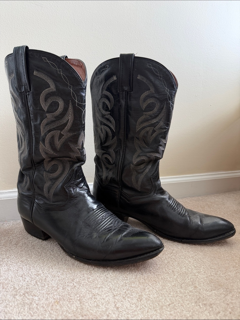 MENS Dan Post Black Leather Cowboy Boots with Silver Gray Embroidery Stitching